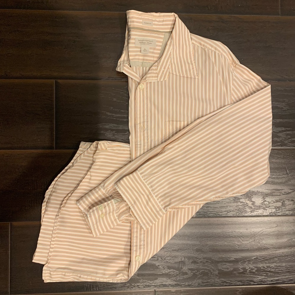 Banana Republic Classic Fit Button Down Long Sleeve Shirt / Excellent Condition